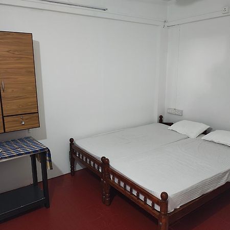 Sajeev Home Stay Cherai Beach Eksteriør billede
