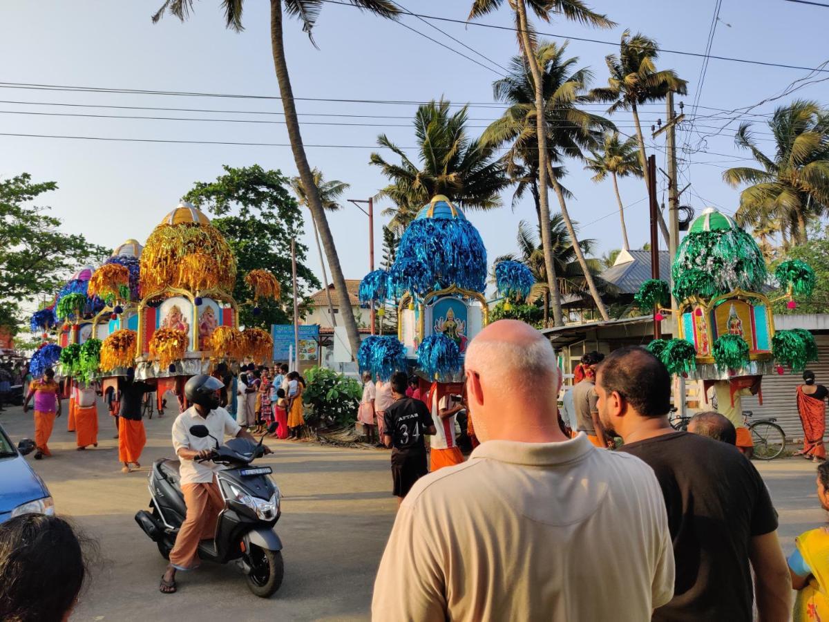 Sajeev Home Stay Cherai Beach Eksteriør billede