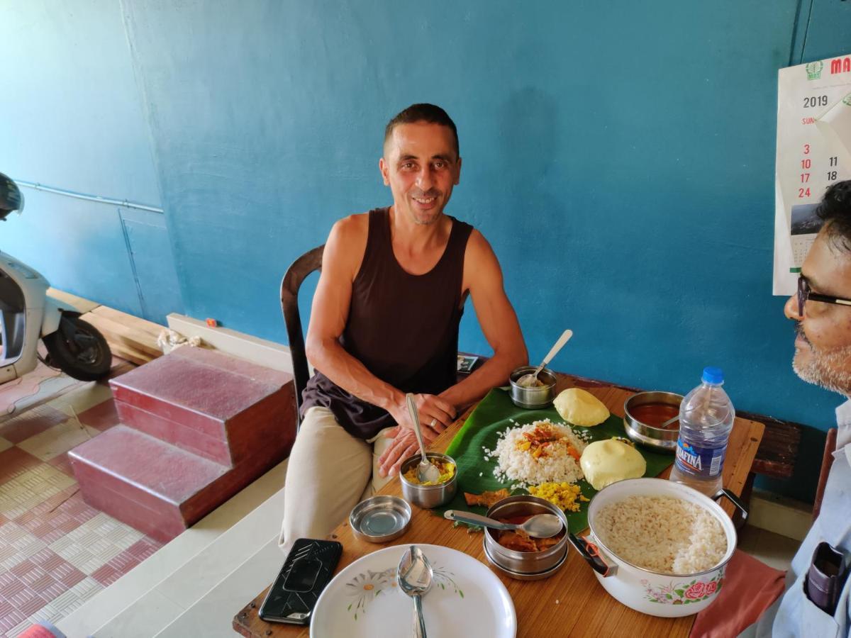 Sajeev Home Stay Cherai Beach Eksteriør billede