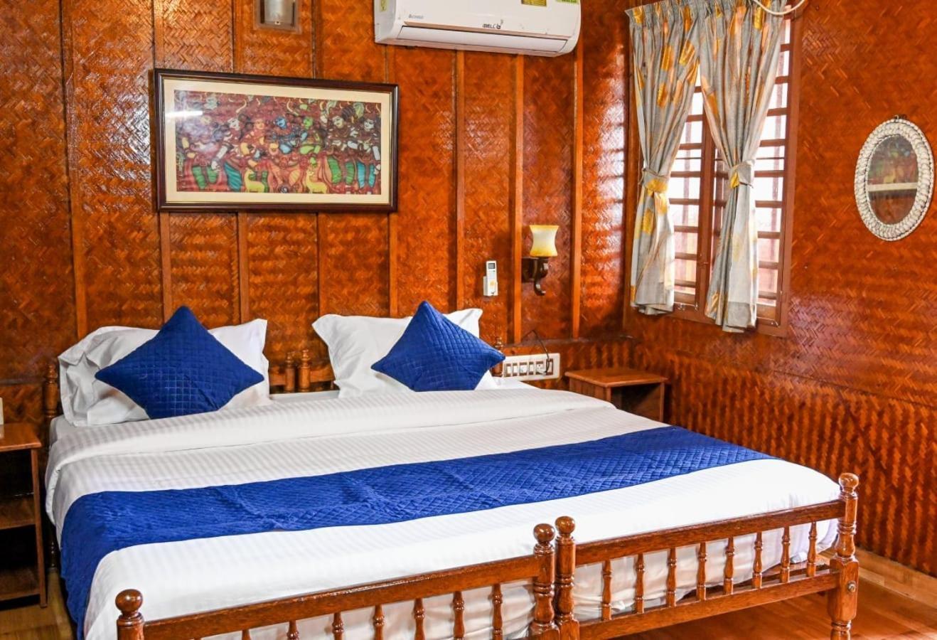 Sajeev Home Stay Cherai Beach Værelse billede