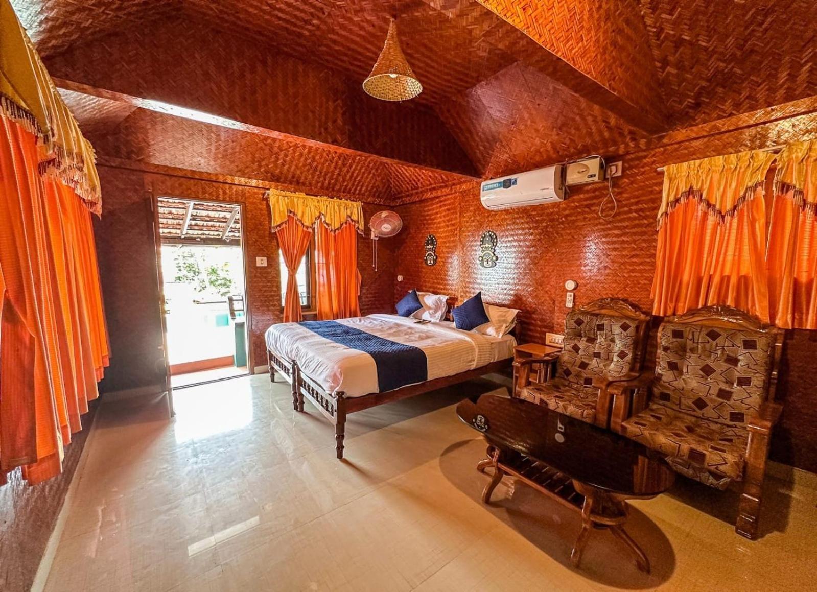 Sajeev Home Stay Cherai Beach Eksteriør billede