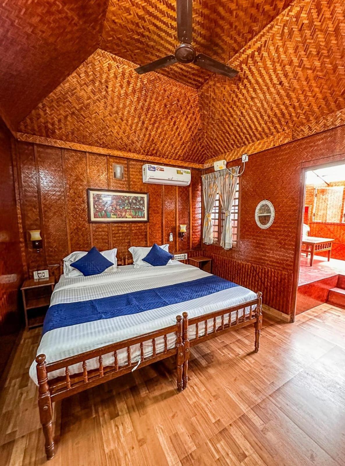 Sajeev Home Stay Cherai Beach Værelse billede