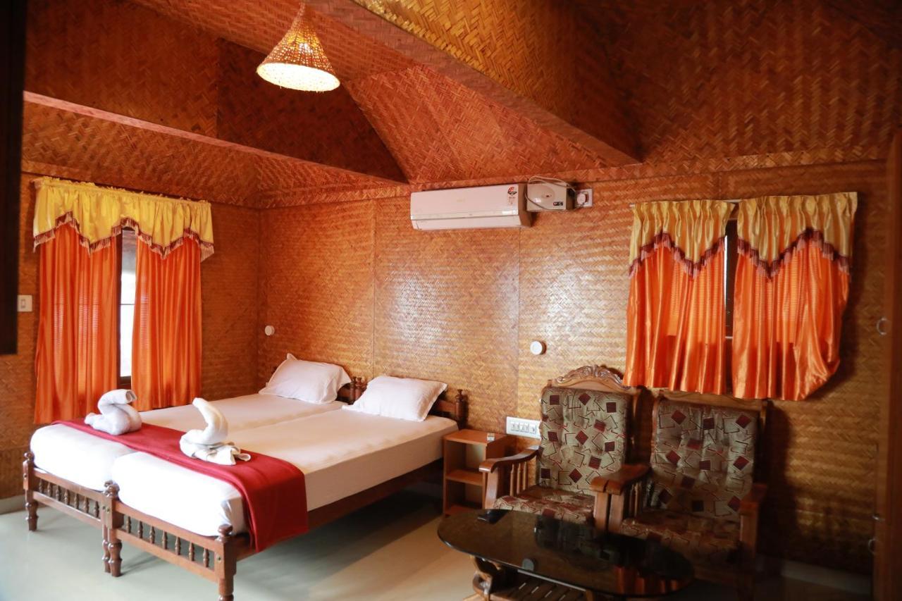 Sajeev Home Stay Cherai Beach Eksteriør billede