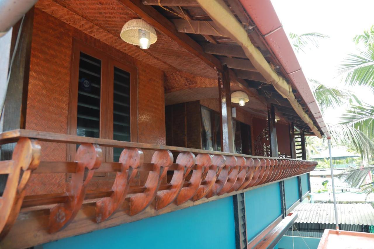Sajeev Home Stay Cherai Beach Eksteriør billede