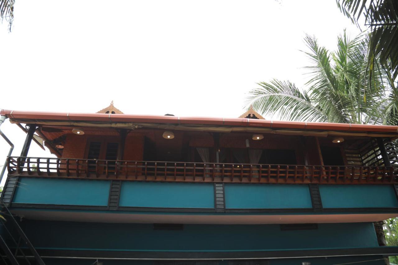 Sajeev Home Stay Cherai Beach Eksteriør billede