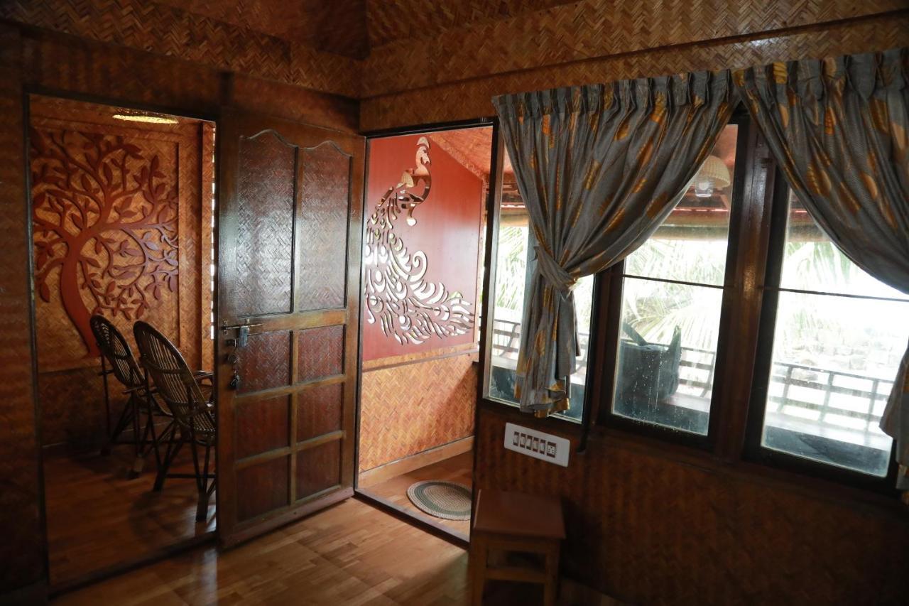 Sajeev Home Stay Cherai Beach Eksteriør billede