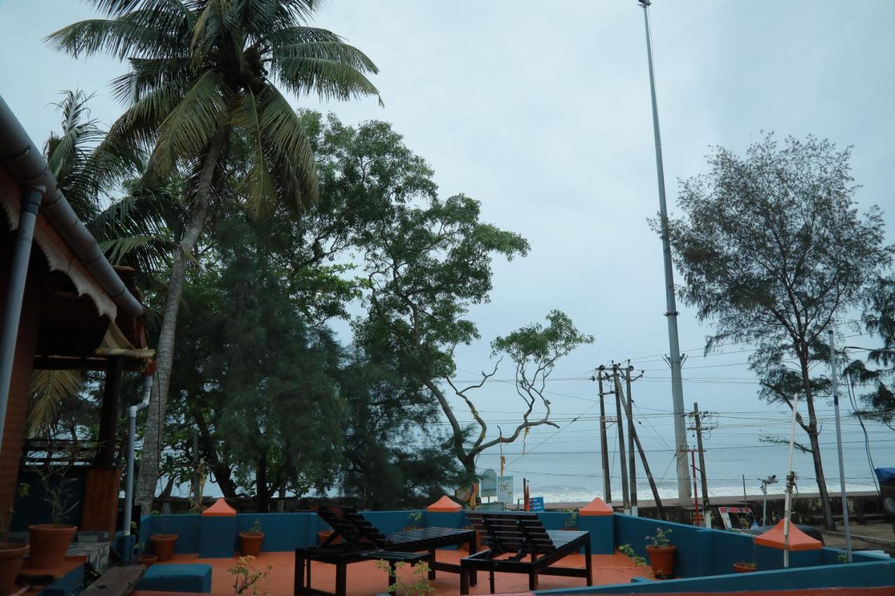 Sajeev Home Stay Cherai Beach Eksteriør billede