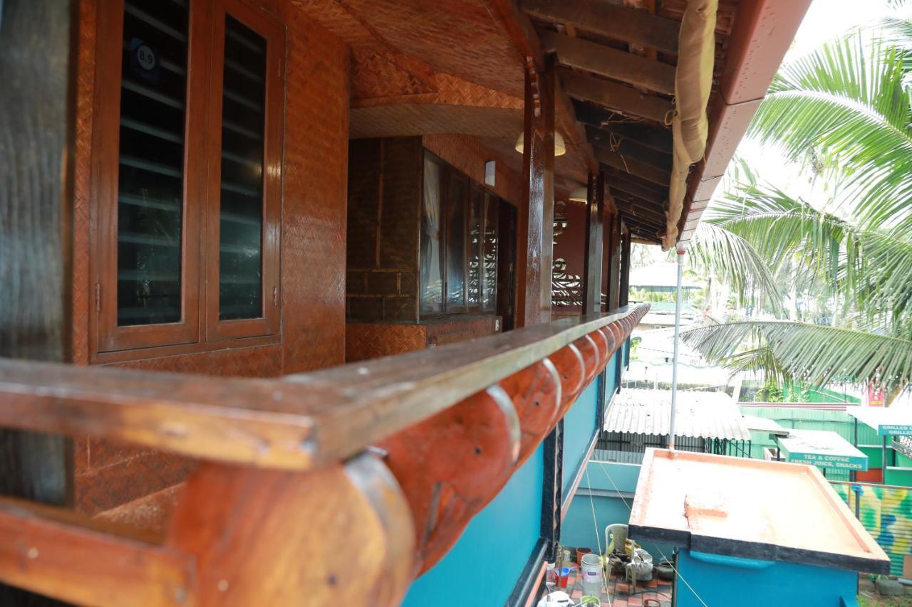 Sajeev Home Stay Cherai Beach Eksteriør billede